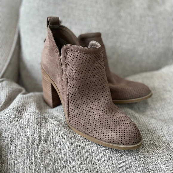 Madden Girl Evita Heeled Bootie - Taupe Brown - Size 8.5 - Picture 2 of 8